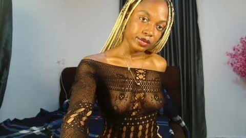 Snapshot of sexy_maureen chatting on May 2026 02:55:01 PM maggi online show from May 2026 02:55:01 PM