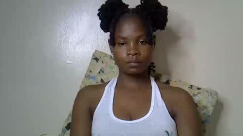 Molyne online show from March 2026 02:01:01 PM