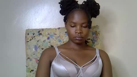 Molyne online show from March 2026 05:58:02 AM