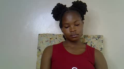 Molyne online show from March 2026 11:11:01 PM