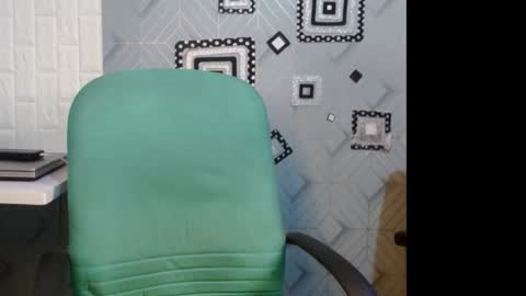 zoe online show from December 2024 07:05:01 AM