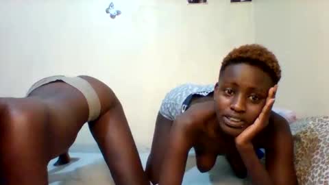 Snapshot of sexy_pie822842 chatting on April 2026 01:10:02 PM sexy pie online show from April 2026 01:10:02 PM