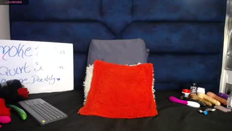 karoline online show from February 2026 04:33:02 AM