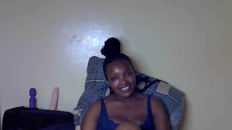 sexy_sazii online show from October 2025 06:19:02 PM