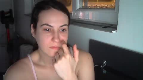 Snapshot of sexy_slimm25 chatting on February 2025 12:49:02 AM Slimm online show from February 2025 12:49:02 AM