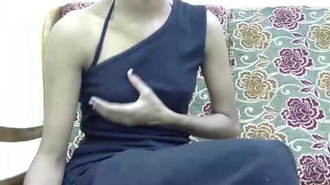 Snapshot of sexy_twishu chatting on September 2025 04:18:02 PM Twishu online show from September 2025 04:18:02 PM