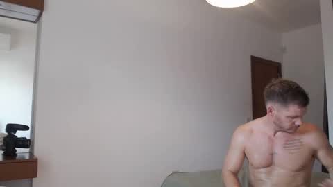 Snapshot of sexyandmarried chatting on October 2025 10:38:02 AM sexyandmarried online show from October 2025 10:38:02 AM