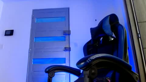 Snapshot of sexyboy_bigclit chatting on June 2026 01:17:02 PM Iker online show from June 2026 01:17:02 PM