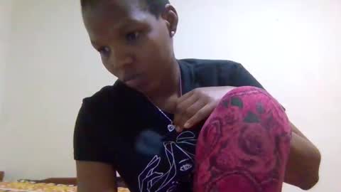 Snapshot of sexybrown14 chatting on September 2025 11:09:01 AM Essy online show from September 2025 11:09:01 AM