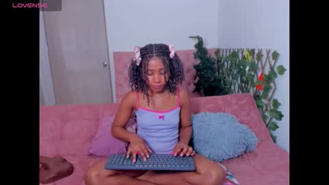 sofia online show from February 2026 07:05:01 AM