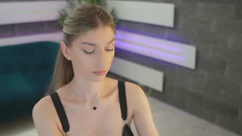 Snapshot of sexycelline chatting on June 2026 05:34:02 AM Celline online show from June 2026 05:34:02 AM