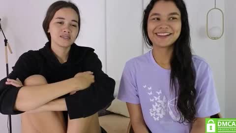 chanell and yina online show from November 2025 01:32:02 PM