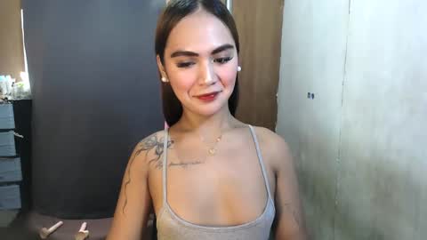 Snapshot of sexycheskax18 chatting on May 2026 04:07:02 AM pretty Cheska online show from May 2026 04:07:02 AM