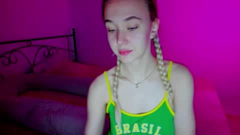 Snapshot of sexycocobutt chatting on December 2024 07:54:02 AM Sophia online show from December 2024 07:54:02 AM