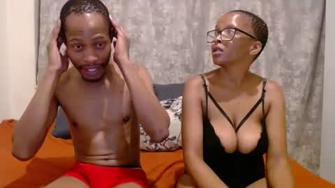 sexycouplexx01 online show from February 2026 06:39:01 PM