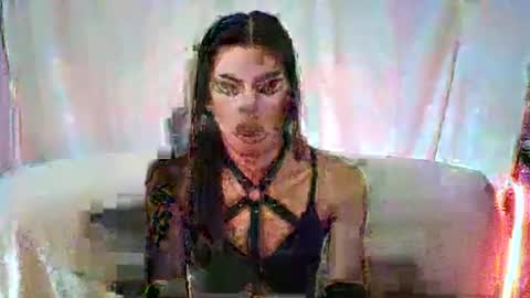 Snapshot of sexydevine_34 chatting on June 2026 11:40:02 PM Devine online show from June 2026 11:40:02 PM