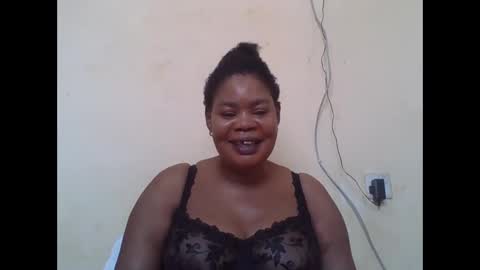 Snapshot of sexydove2 chatting on October 2025 07:27:01 AM EMILY online show from October 2025 07:27:01 AM