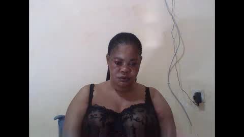 Snapshot of sexydove2 chatting on November 2025 03:34:01 AM EMILY online show from November 2025 03:34:01 AM