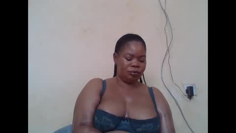 Snapshot of sexydove2 chatting on November 2025 06:51:02 AM EMILY online show from November 2025 06:51:02 AM