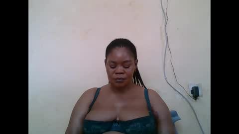 Snapshot of sexydove2 chatting on November 2025 06:46:02 AM EMILY online show from November 2025 06:46:02 AM