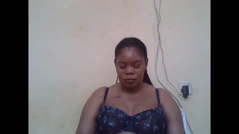 Snapshot of sexydove2 chatting on November 2025 06:39:03 AM EMILY online show from November 2025 06:39:03 AM