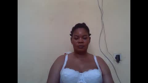 Snapshot of sexydove2 chatting on December 2025 07:14:02 AM EMILY online show from December 2025 07:14:02 AM