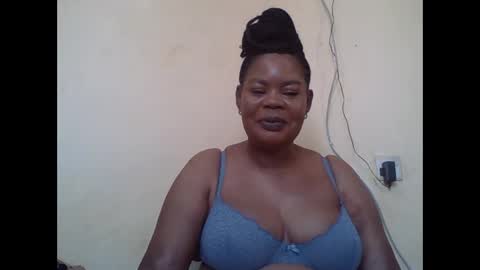 Snapshot of sexydove2 chatting on January 2026 07:02:01 AM EMILY online show from January 2026 07:02:01 AM