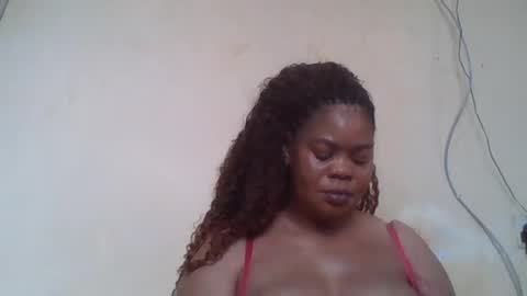 Snapshot of sexydove2 chatting on June 2026 06:40:01 AM EMILY online show from June 2026 06:40:01 AM