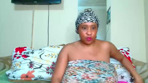 Snapshot of sexyebonylove89 chatting on April 2026 02:27:01 AM sexyebonylove89 online show from April 2026 02:27:01 AM