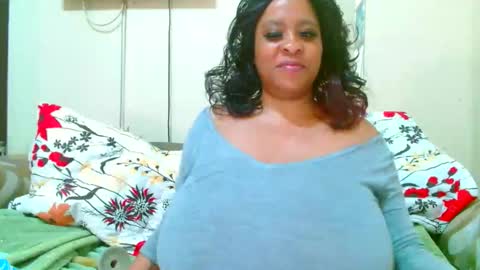 Snapshot of sexyebonylove89 chatting on April 2026 01:03:01 AM sexyebonylove89 online show from April 2026 01:03:01 AM