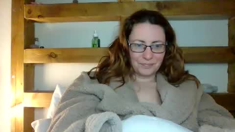 Snapshot of sexyemilyoliver chatting on March 2026 11:00:01 AM Emily online show from March 2026 11:00:01 AM