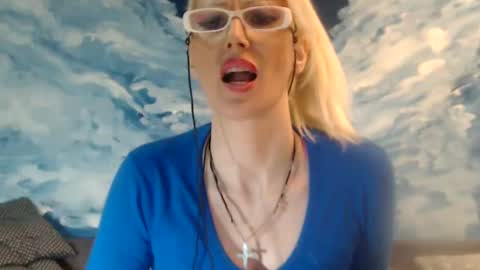 Snapshot of sexyeni chatting on January 2025 09:41:01 PM ENI pvt moan your name WHEN I M NOT online you tell me in SNAPCHAT deal yes add me... FREE TWITTER magiconline101...... online show from January 2025 09:41:01 PM