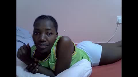 Snapshot of sexyghurl12 chatting on February 2026 03:18:02 AM sexyghurl12 online show from February 2026 03:18:02 AM