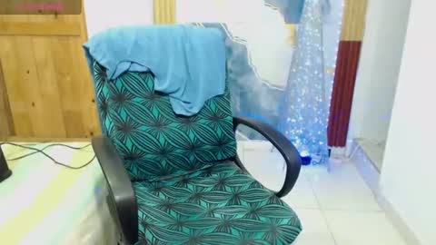 Snapshot of sexyhanny4u chatting on August 2026 05:33:02 AM sexyhanny4u online show from August 2026 05:33:02 AM