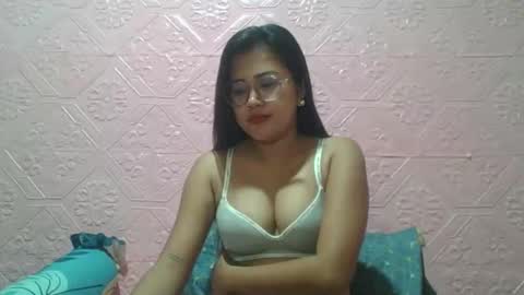 sexyjessa20 online show from January 2026 01:15:01 PM