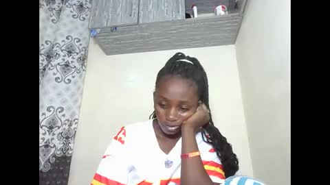 JOAN online show from February 2026 09:46:02 PM