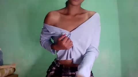 sexyjolie586 online show from May 2026 07:38:01 AM