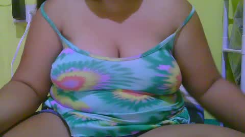 Snapshot of sexykittymom chatting on May 2026 09:31:02 PM sexykittymom online show from May 2026 09:31:02 PM
