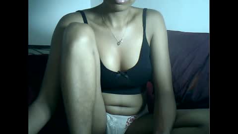 Snapshot of sexylarra12 chatting on February 2025 03:47:01 PM sexylarra12 online show from February 2025 03:47:01 PM