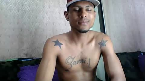 Snapshot of sexyleon69 chatting on June 2026 04:11:01 AM Sexy leon online show from June 2026 04:11:01 AM