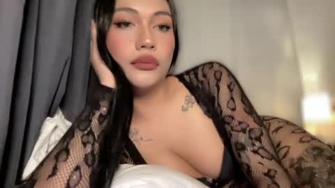 Snapshot of sexylovesappira chatting on May 2026 01:52:01 PM maxine online show from May 2026 01:52:01 PM