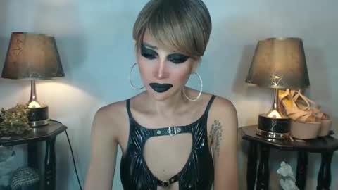 Queen Sofia online show from October 2025 05:28:01 AM