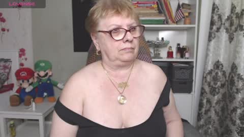 Snapshot of sexylynette4u chatting on May 2026 09:50:02 AM sexylynette4u online show from May 2026 09:50:02 AM