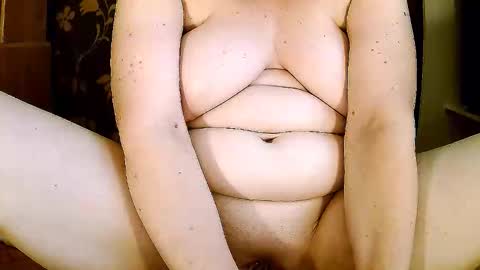 Snapshot of sexymayagold chatting on September 2025 07:21:02 AM Squirty Maya Gold online show from September 2025 07:21:02 AM
