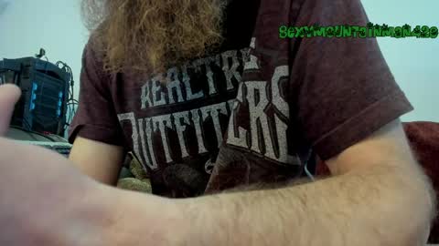 Sexymountainman420 online show from April 2026 10:04:02 PM