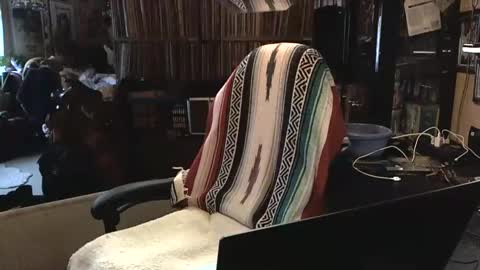 Grizz Lee Bear online show from January 2025 01:38:01 PM