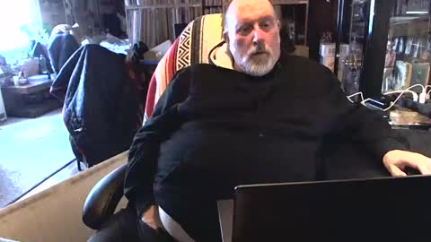 Grizz Lee Bear online show from February 2025 10:26:02 AM