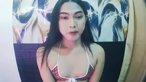 sexypetiteraine online show from April 2026 02:22:02 PM