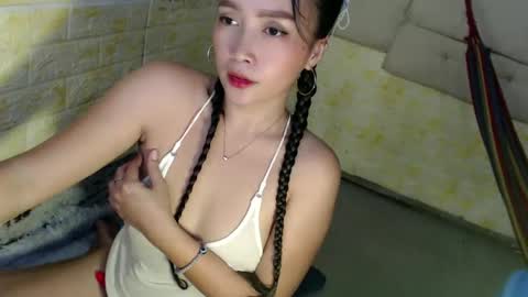 Snapshot of sexypinaymiya chatting on December 2024 02:54:01 AM Miyah online show from December 2024 02:54:01 AM