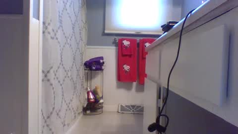 Snapshot of sexypluvin chatting on December 2024 08:16:01 PM sexypluvin online show from December 2024 08:16:01 PM